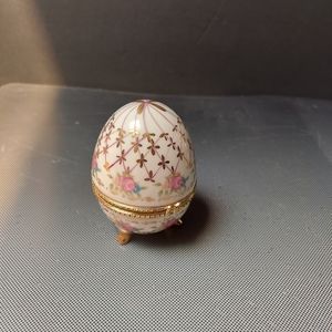 Porcelain egg jewelry box for rings trinkets